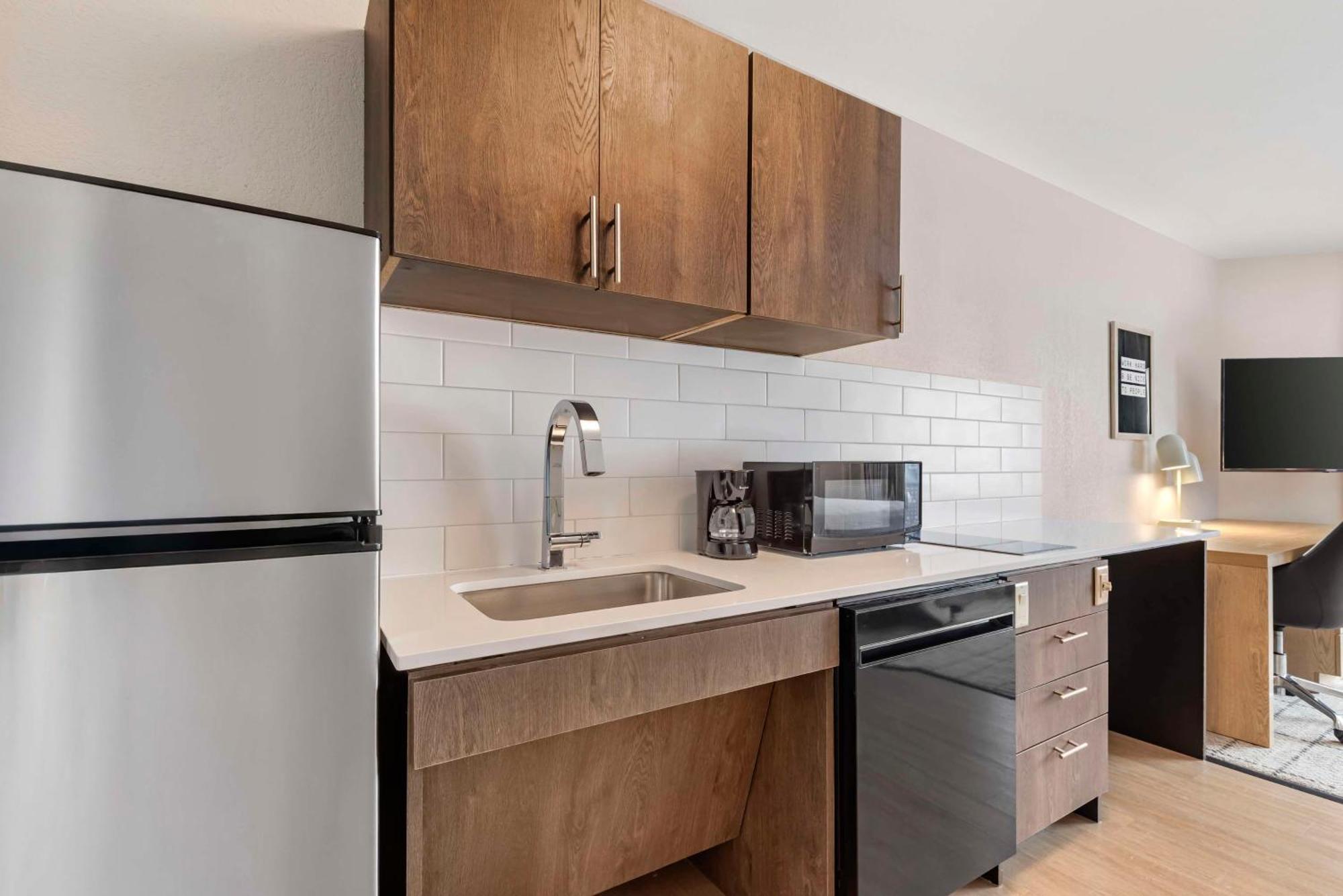Sonesta Simply Suites Baltimore BWI Airport لينثيكوم المظهر الخارجي الصورة