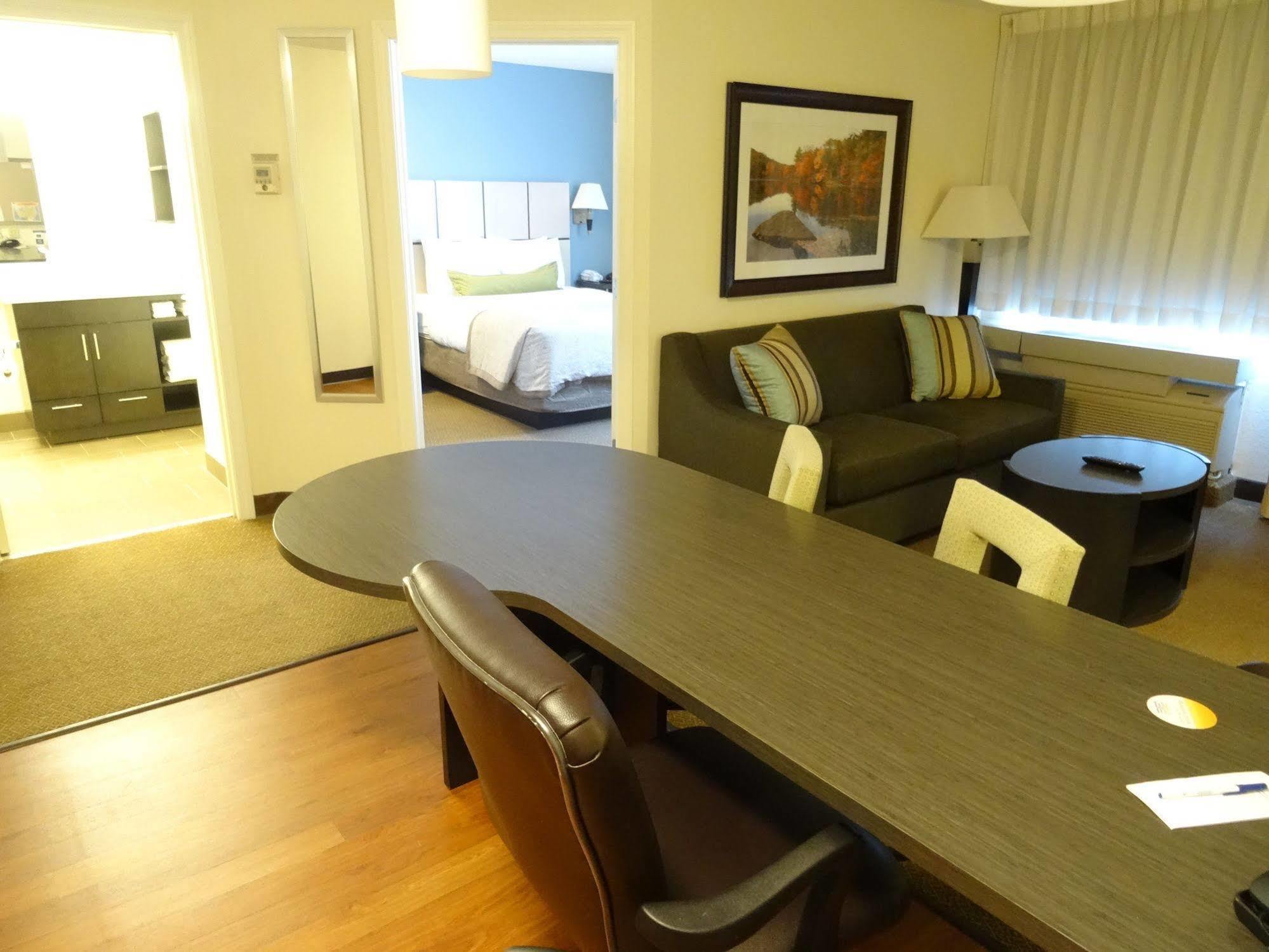 Sonesta Simply Suites Baltimore BWI Airport لينثيكوم المظهر الخارجي الصورة
